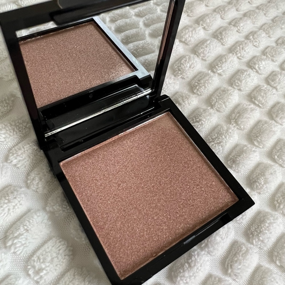 Saint Luxe Highlighter